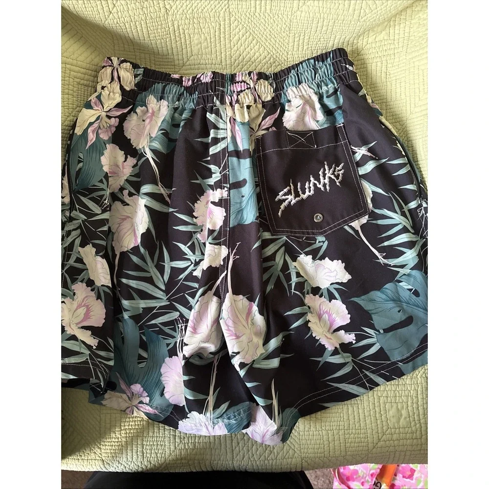 Slunks Men's M Blue Floral Pulse Volleyball Club Athletic Shorts: Floral
